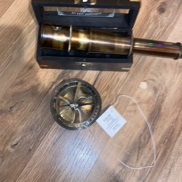 Compass - Picture 1 of 1